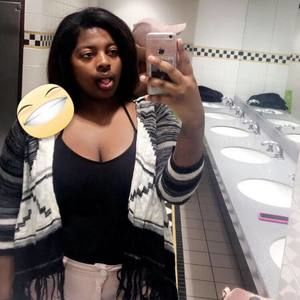 Meet your Posher, Cynthia